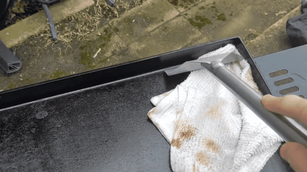 How to Clean a Griddle Griddle With Johnny