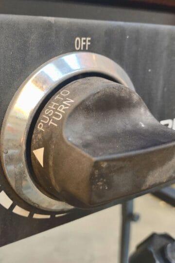 a knob turned to high on a blackstone griddle