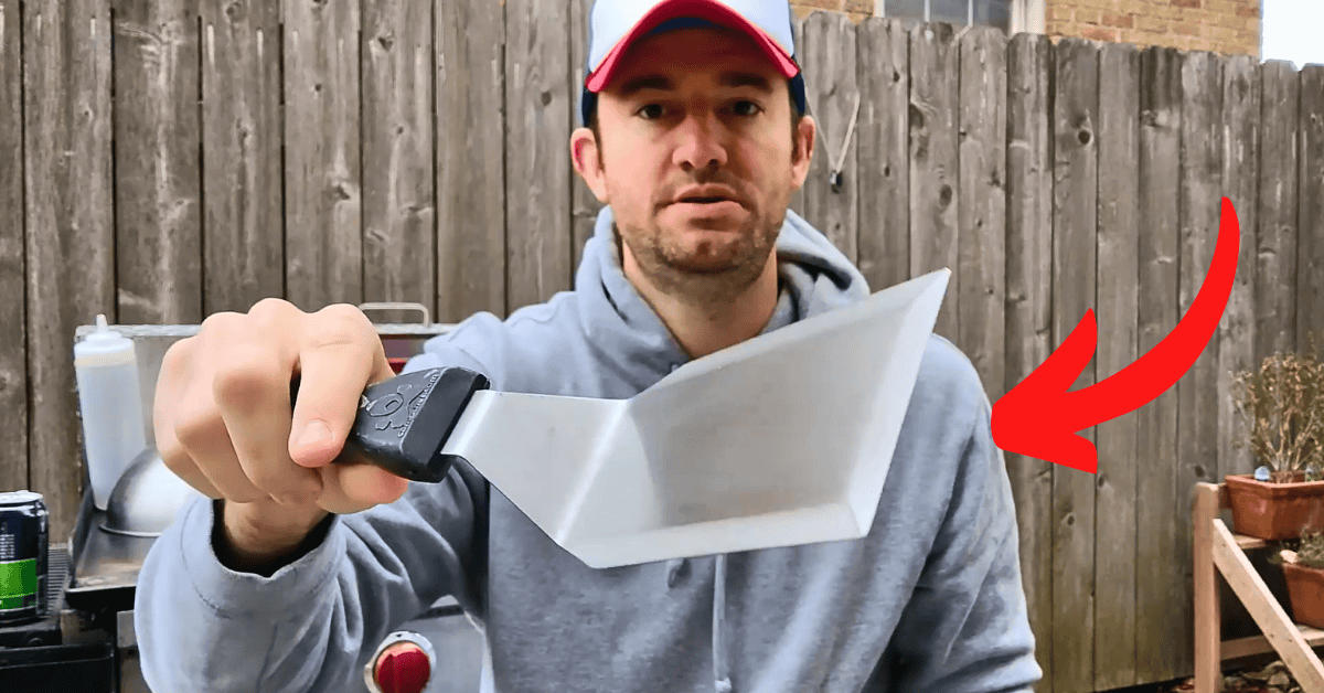 Beveled Edge spatula with red arrow
